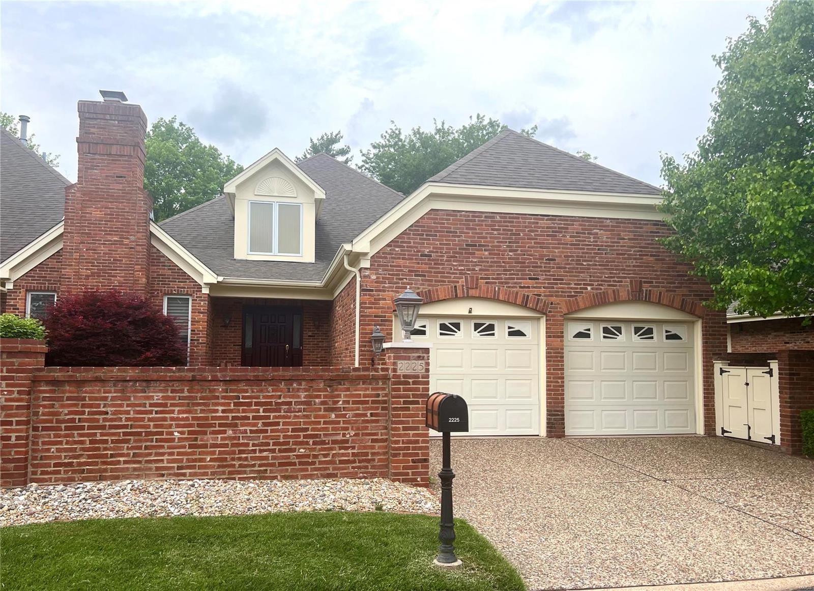 2225 Croydon Walk St. Louis, MO 63131 - Photo 1 of 1
