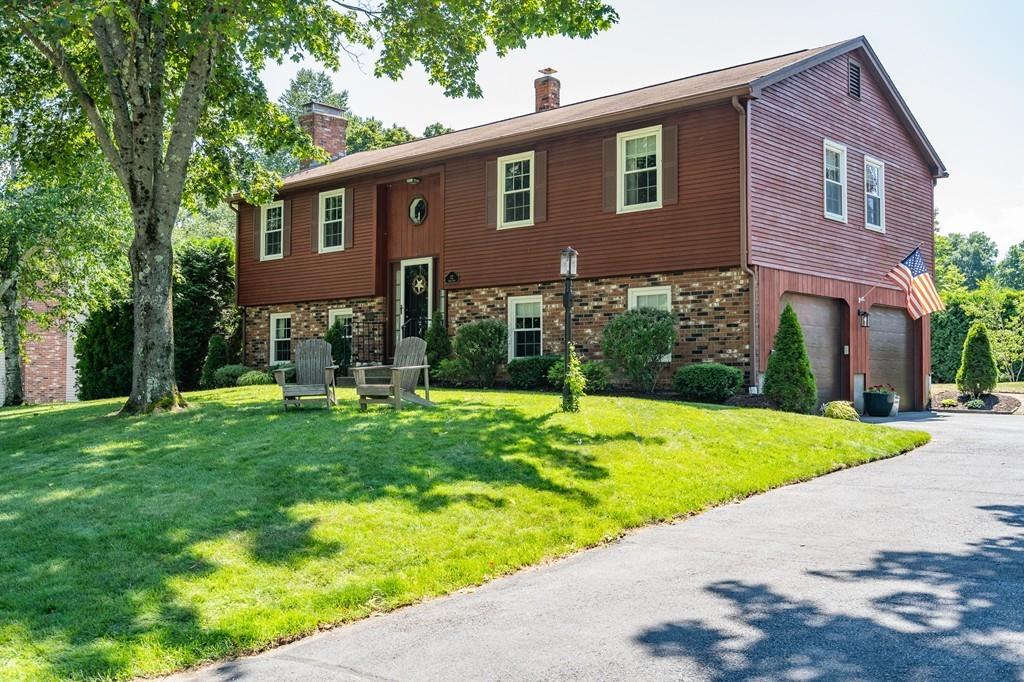 12 Robin Road Easthampton, MA 01027 - Photo 1 of 37 Gallery Image 1