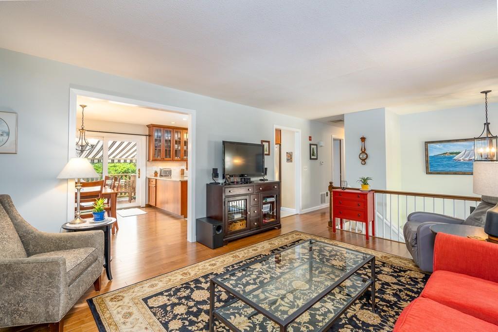 12 Robin Road Easthampton, MA 01027 - Photo 11 of 37 Gallery Image 11