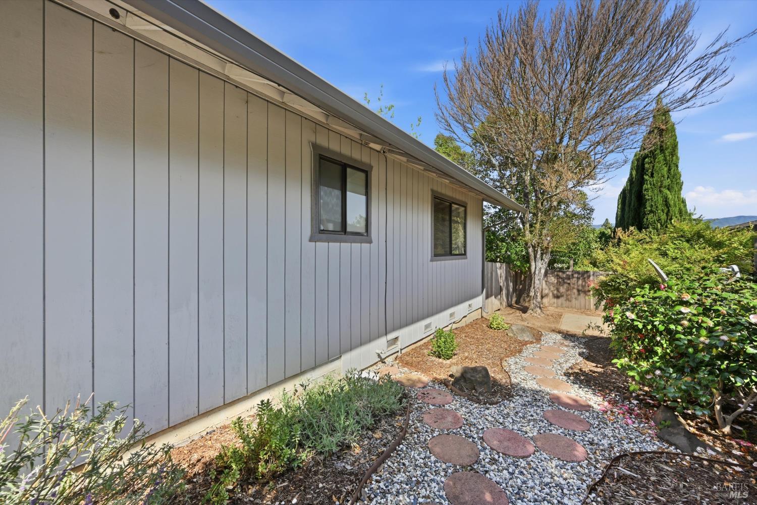 929 Helen Avenue Ukiah, CA 95482 - Photo 23 of 36