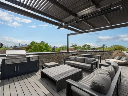 $1,650,000 | 2125 West Erie Street, Chicago, IL 60612