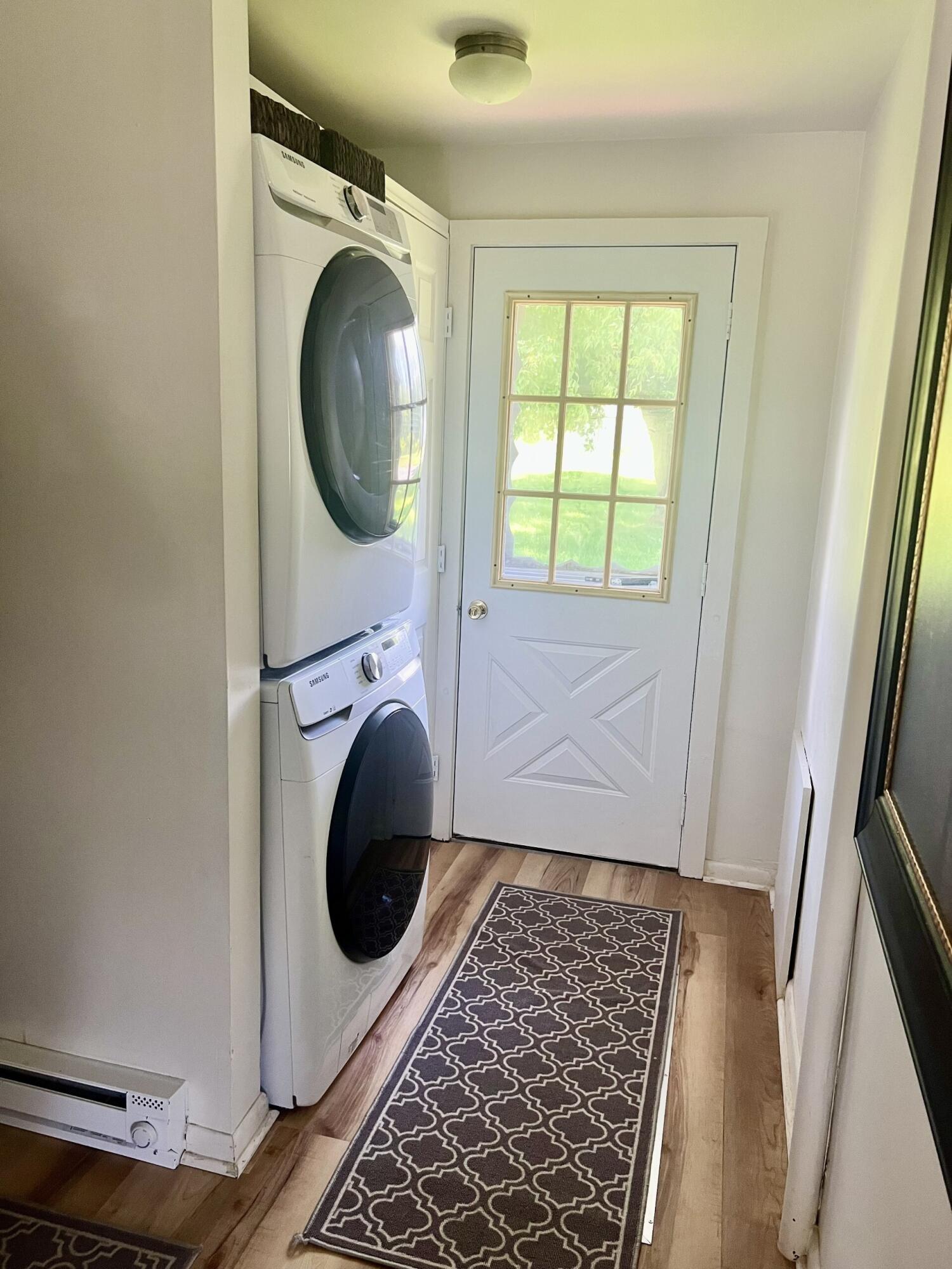 1233 Cumberland Head Road Plattsburgh, NY 12901 - Photo 21 of 24 laundry area