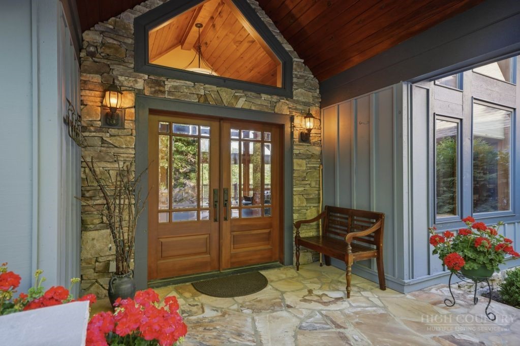 95 Laurel Ridge Lane Banner Elk, NC 28604 - Photo 7 of 50