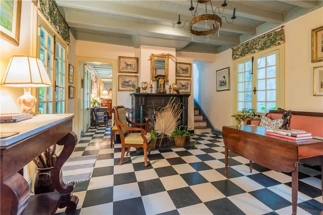 $3,200 | 1111 Bourbon Street, Unit REAR, New Orleans, LA 70116