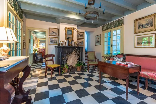 $3,200 | 1111 Bourbon Street, Unit REAR, New Orleans, LA 70116