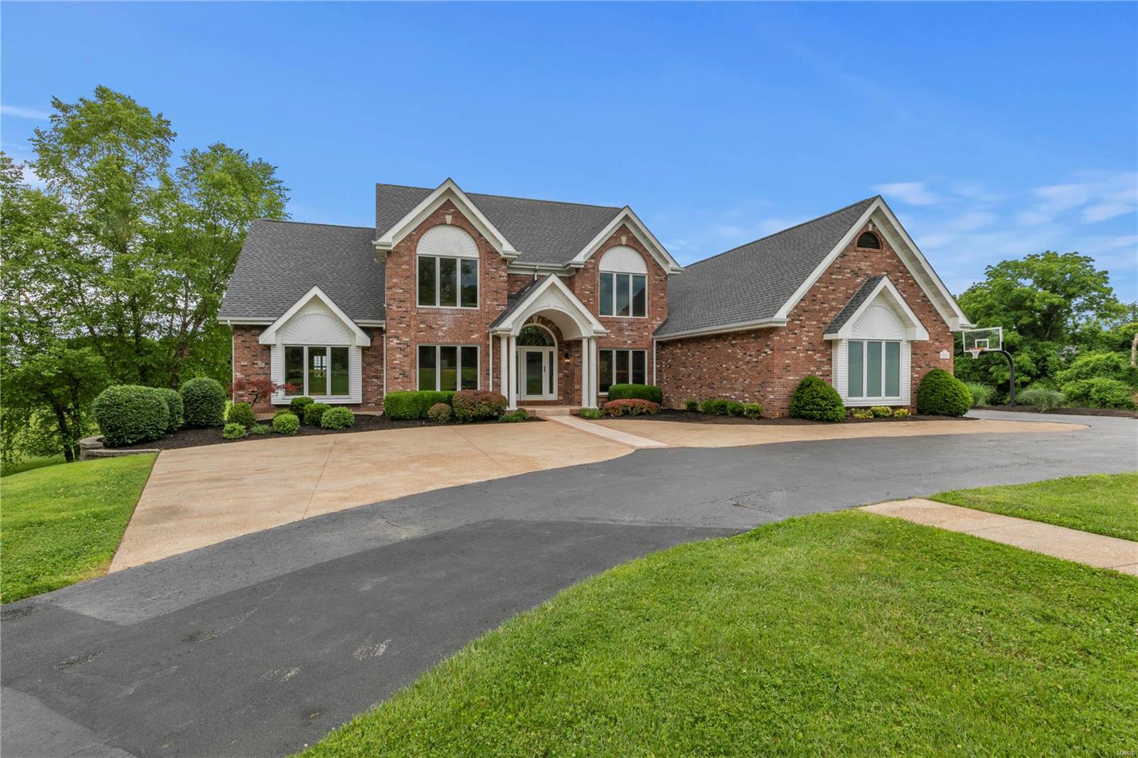 226 Fick Farm Road Chesterfield, MO 63005 - Photo 2 of 77 Gallery Image 2