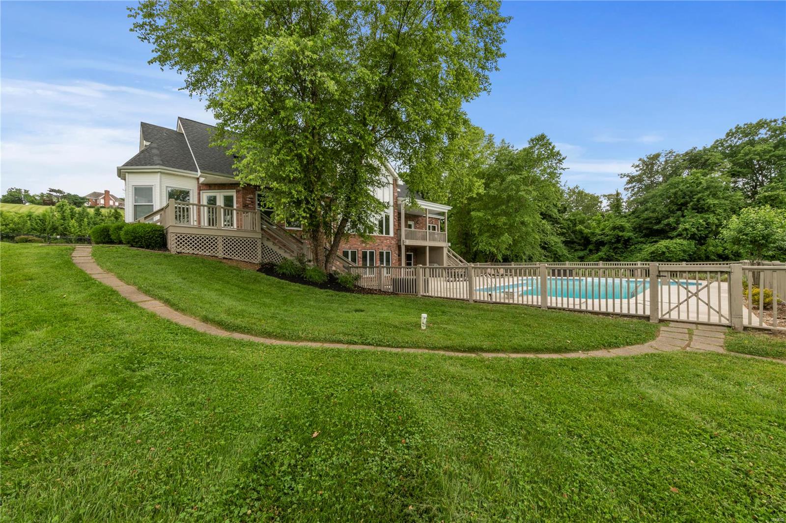 226 Fick Farm Road Chesterfield, MO 63005 - Photo 15 of 77 Gallery Image 15