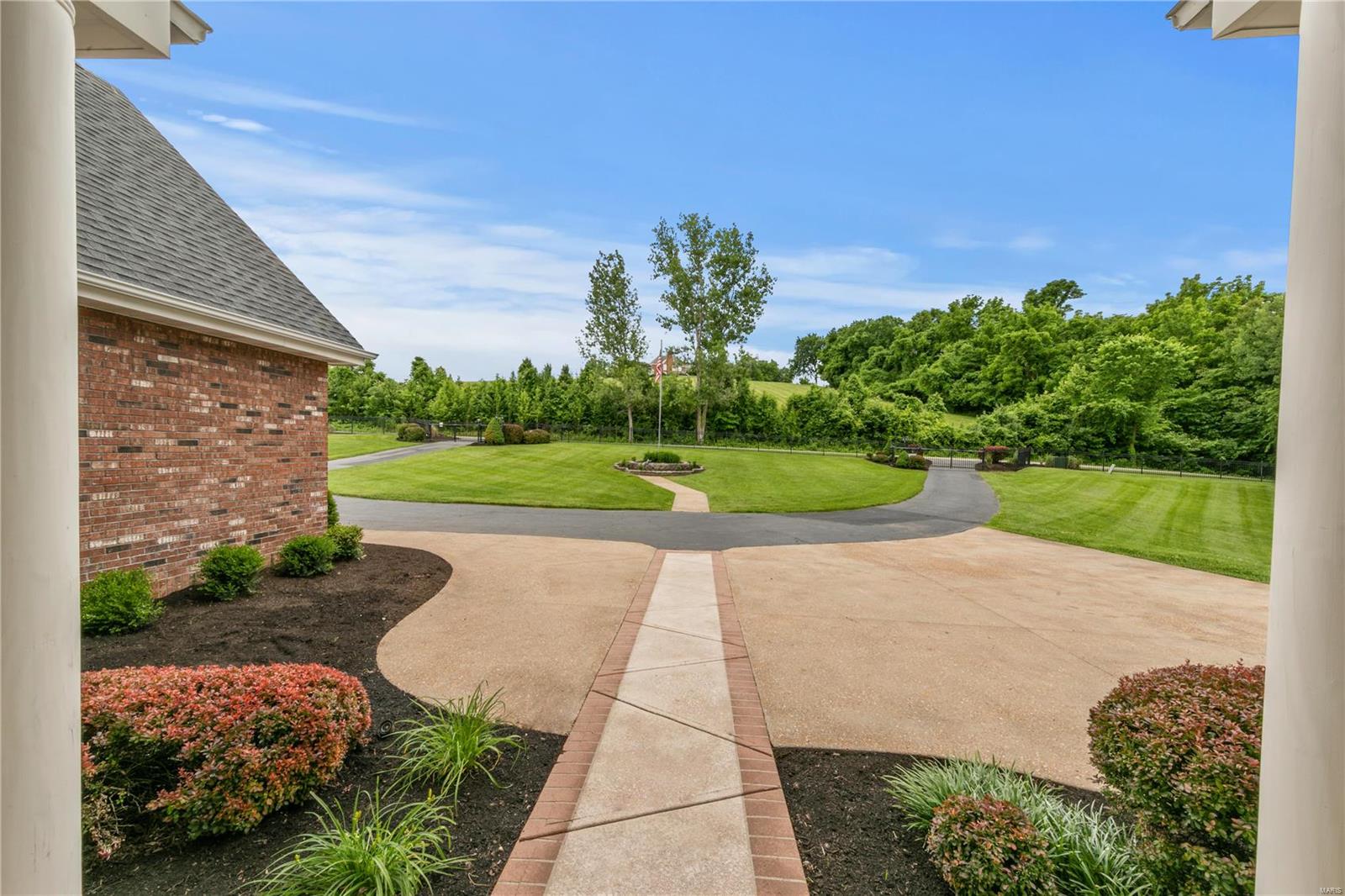226 Fick Farm Road Chesterfield, MO 63005 - Photo 8 of 77 Gallery Image 8