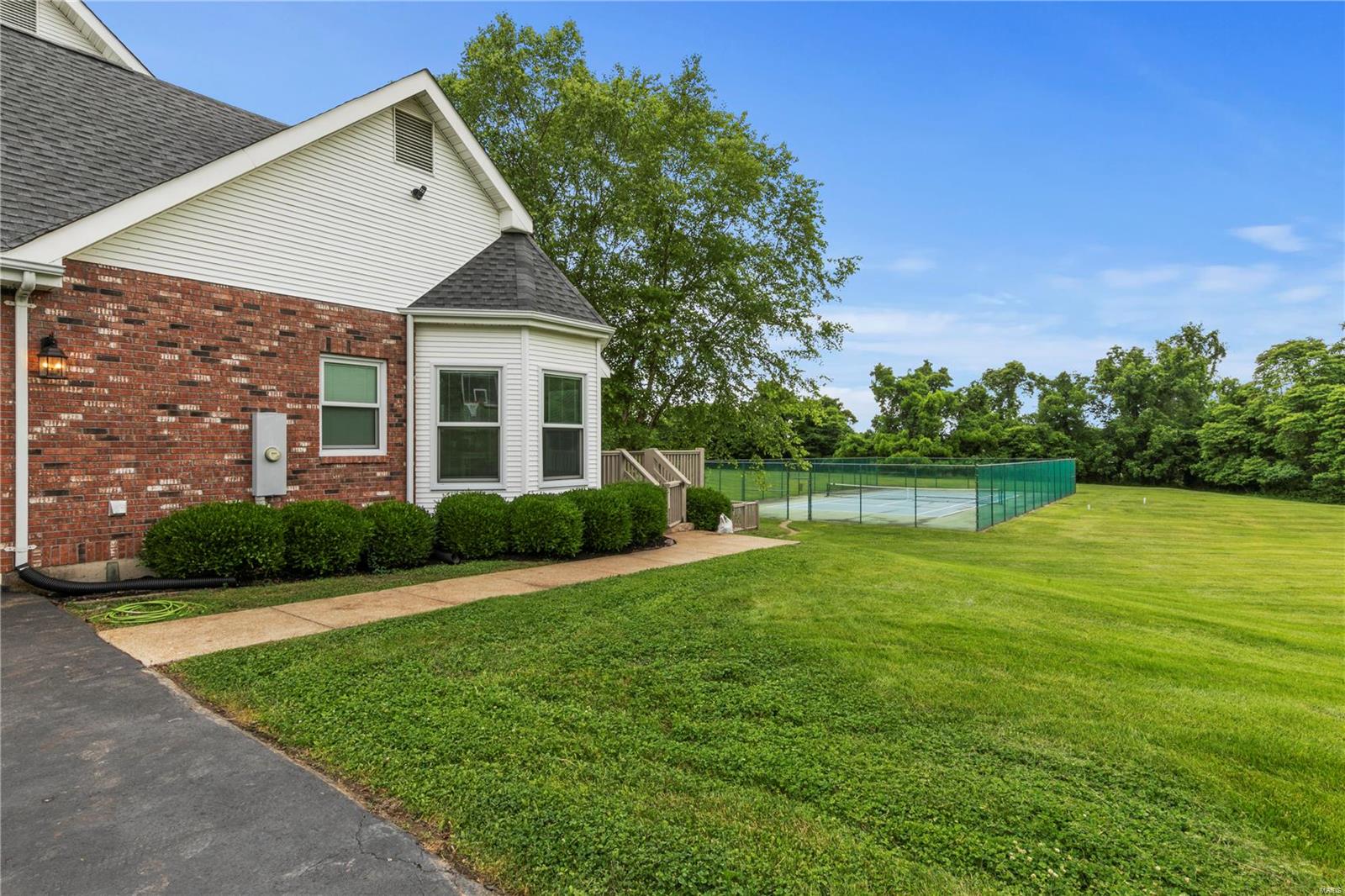 226 Fick Farm Road Chesterfield, MO 63005 - Photo 10 of 77 Gallery Image 10