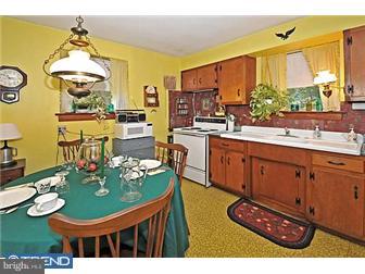 10 McCloskey Road Flourtown, PA 19031 - Photo 6 of 12 Kitchen