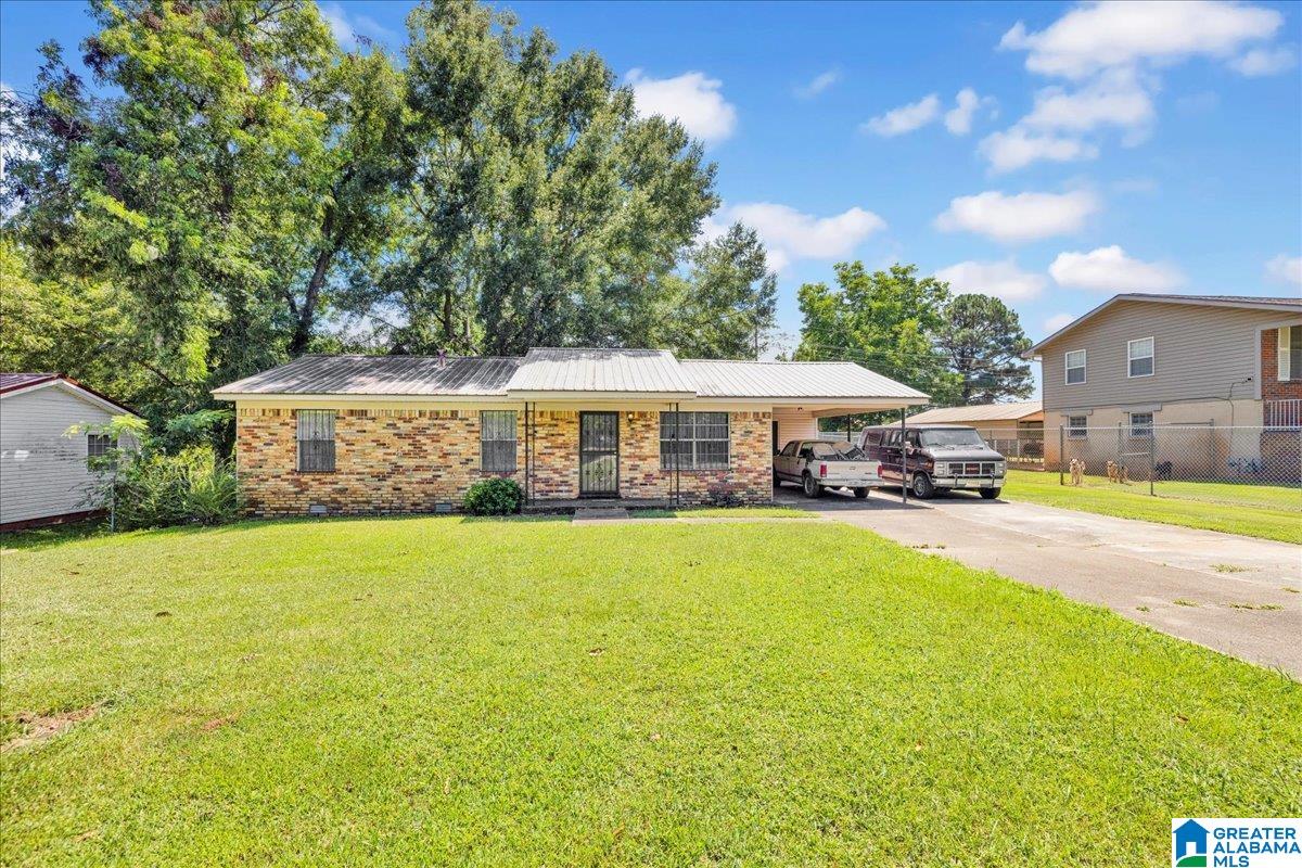 710 28th Street South Bessemer, AL 35020 - Photo 4 of 31