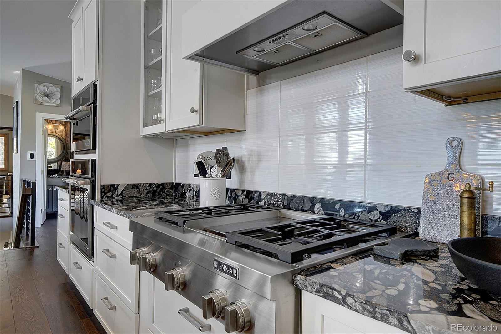 94 Crest View Drive Black Hawk, CO 80422 - Photo 7 of 42