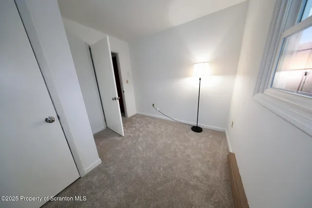 $308,000 | 9 Clayton Lane, Scott Township, PA 18447