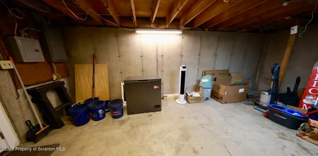 $308,000 | 9 Clayton Lane, Scott Township, PA 18447