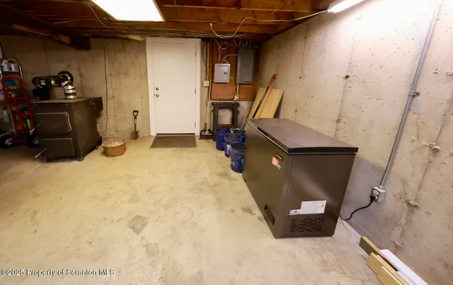 $308,000 | 9 Clayton Lane, Scott Township, PA 18447