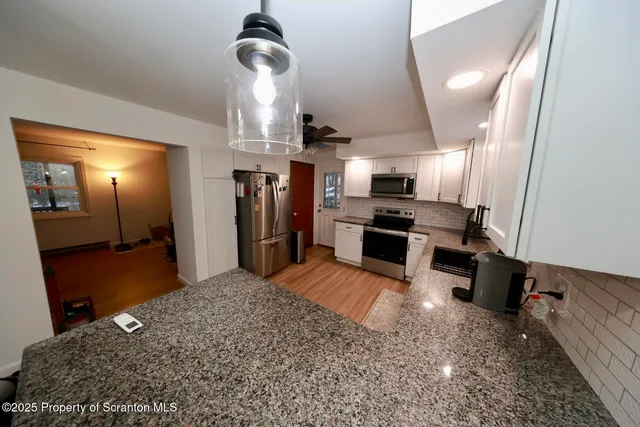 $308,000 | 9 Clayton Lane, Scott Township, PA 18447