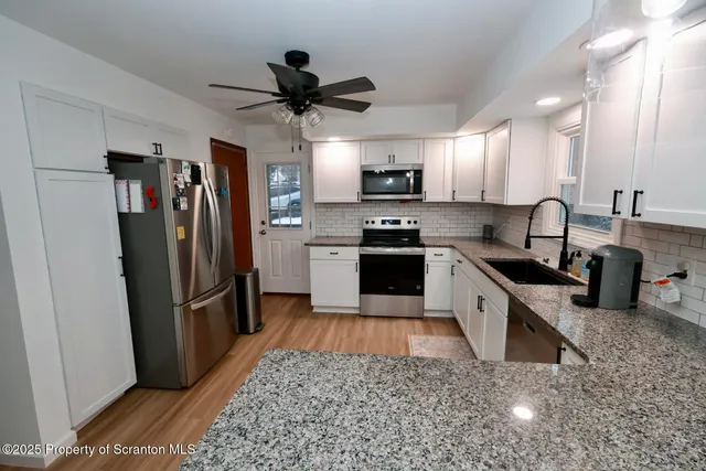 $308,000 | 9 Clayton Lane, Scott Township, PA 18447