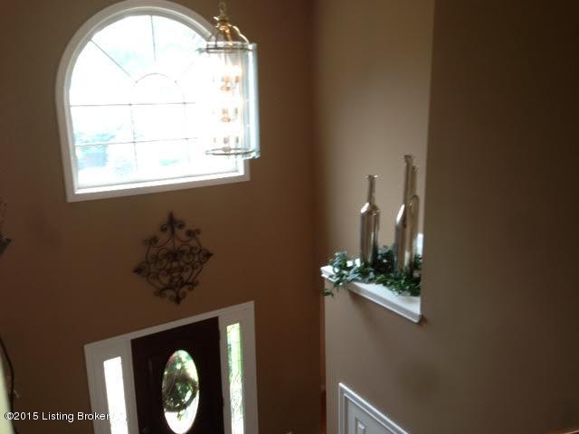 1415 Twin Ridge Road Lyndon, KY 40242 - Photo 5 of 36 entry