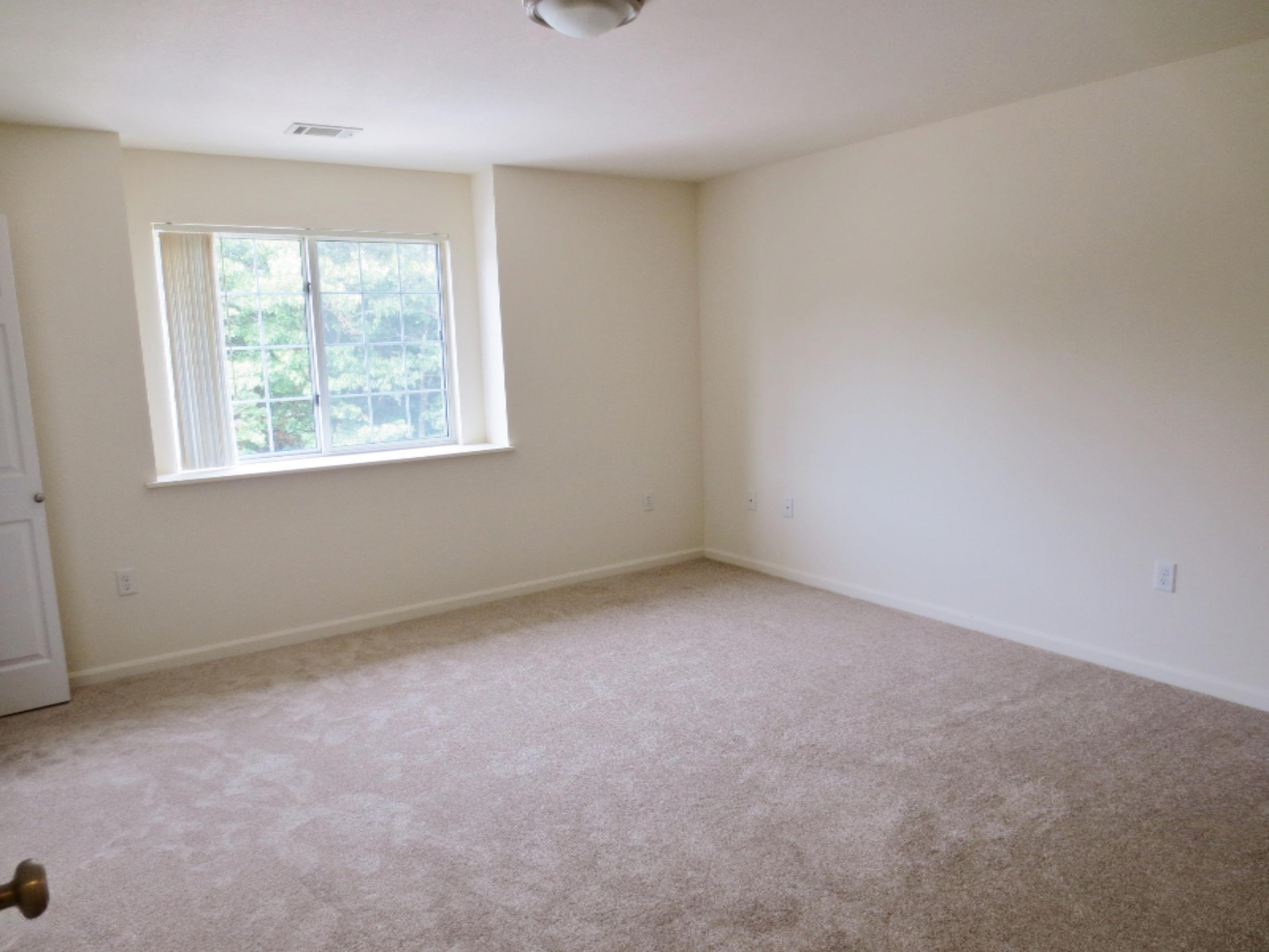 18400 North Ridge Court, Unit 24 Spring Lake, MI 49456 - Photo 10 of 21 Master Bedroom