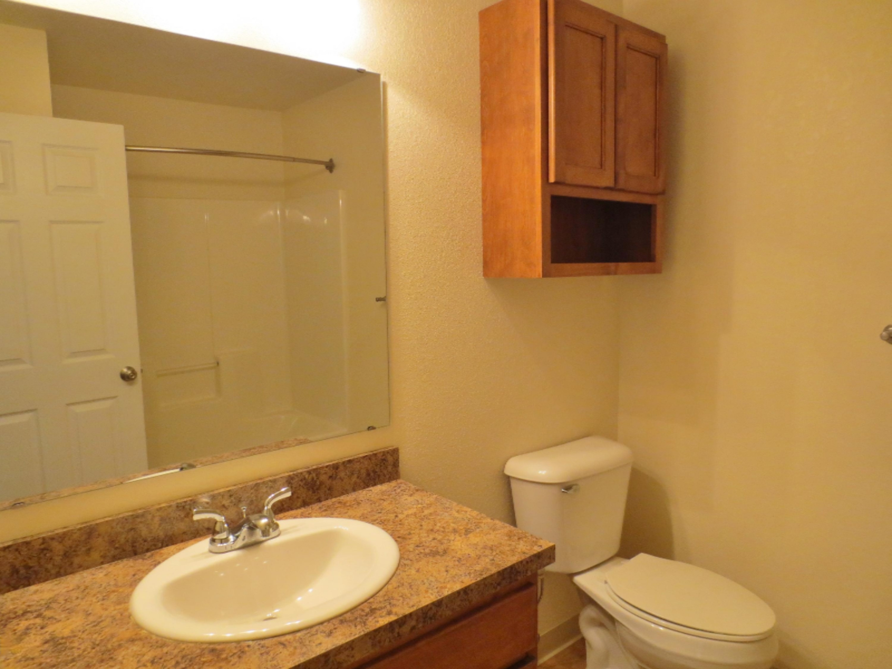 18400 North Ridge Court, Unit 24 Spring Lake, MI 49456 - Photo 11 of 21 Bathroom