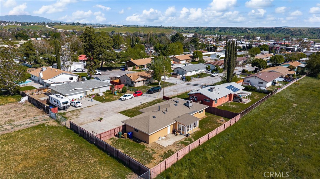 12610 Serrano Drive Yucaipa, CA 92399 - Photo 26 of 29 an aerial view of multiple house