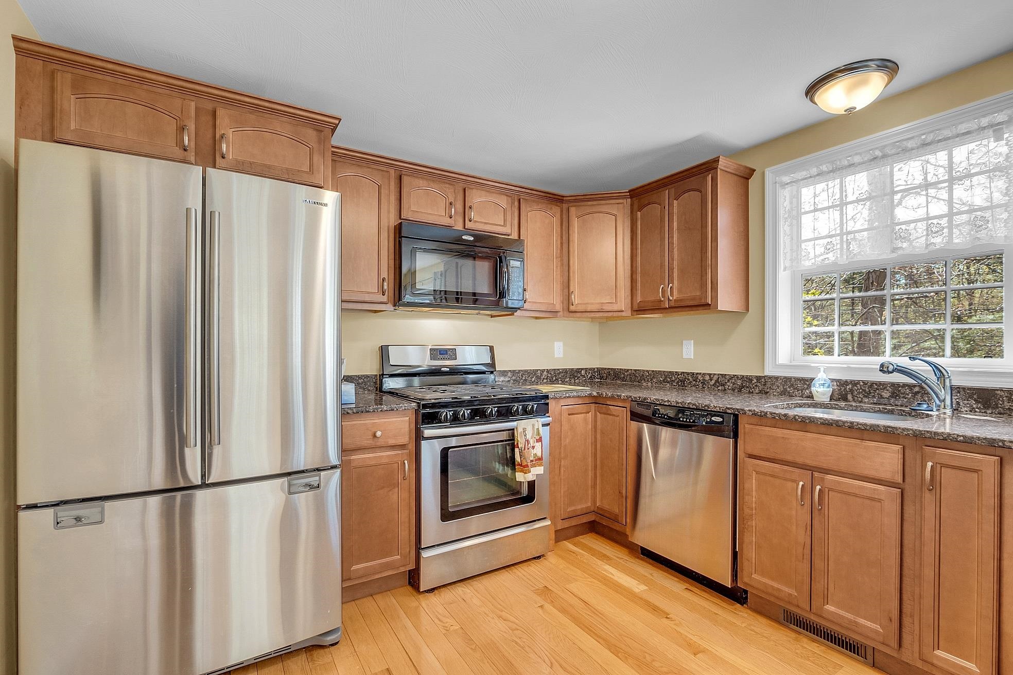 45 Windham Road, Unit D Hudson, NH 03051 - Photo 27 of 31