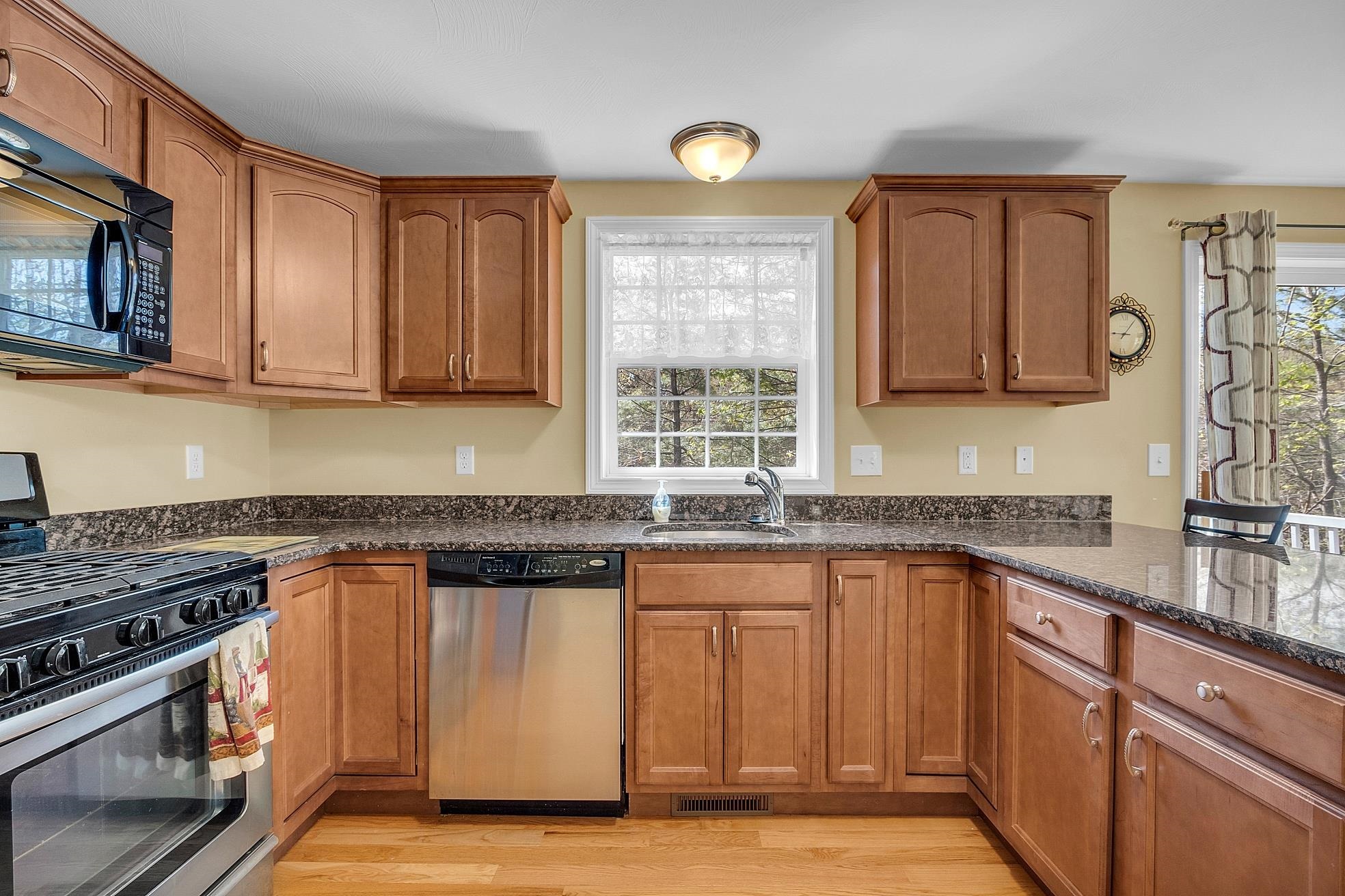 45 Windham Road, Unit D Hudson, NH 03051 - Photo 28 of 31