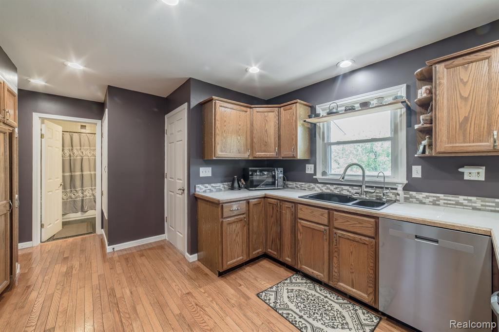 4770 Stewart Road Lapeer, MI 48446 - Photo 12 of 43