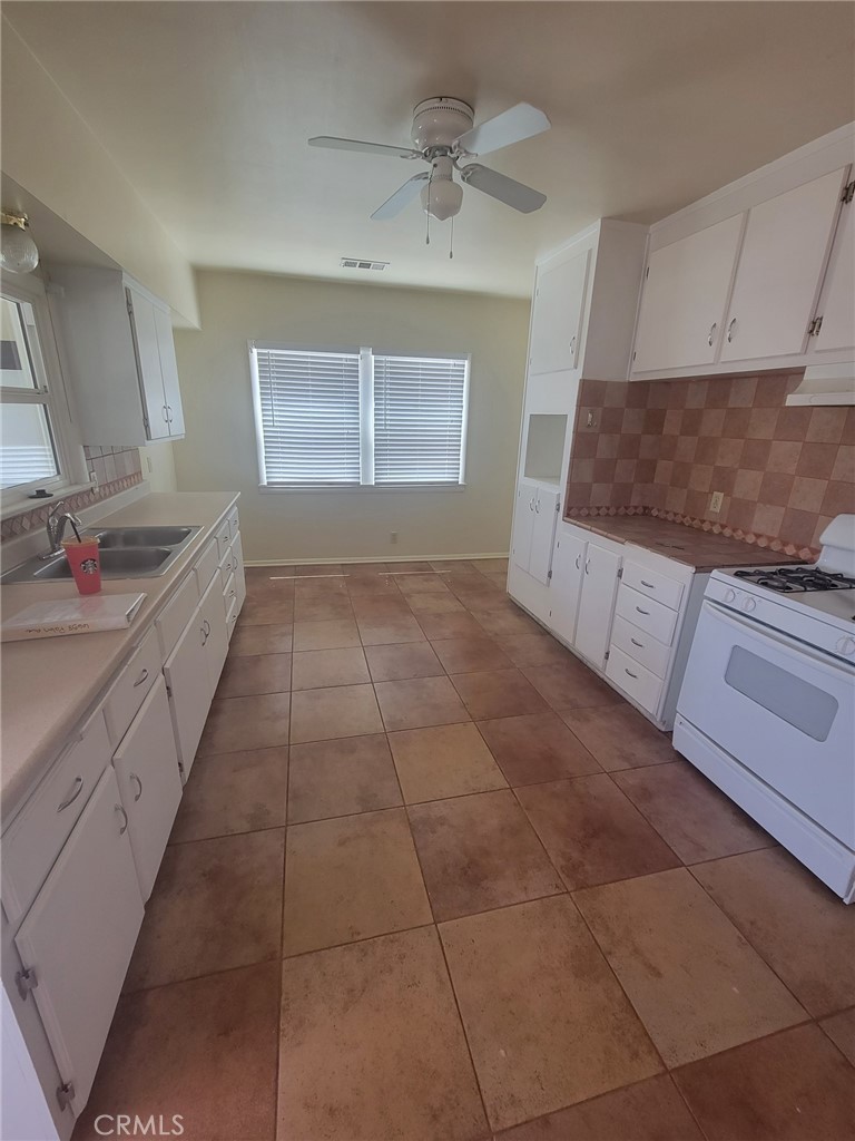 6658 Palm Avenue Riverside, CA 92506 - Photo 4 of 11
