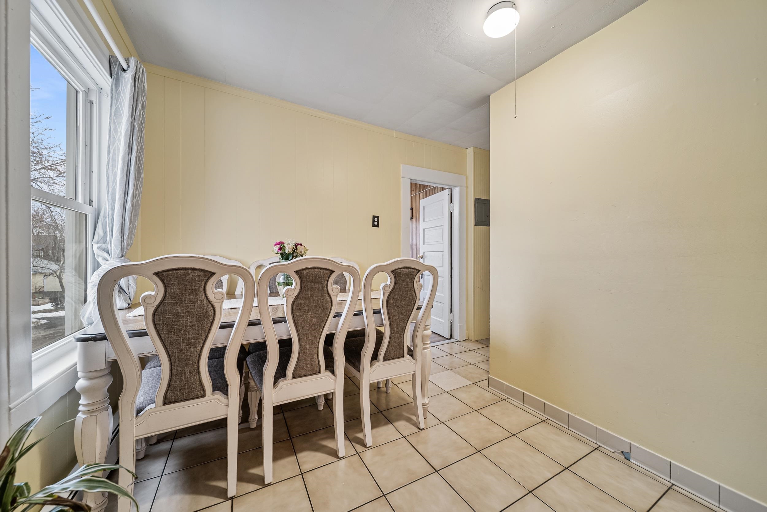 17 1/2 Balcom Street Nashua, NH 03060 - Photo 16 of 51