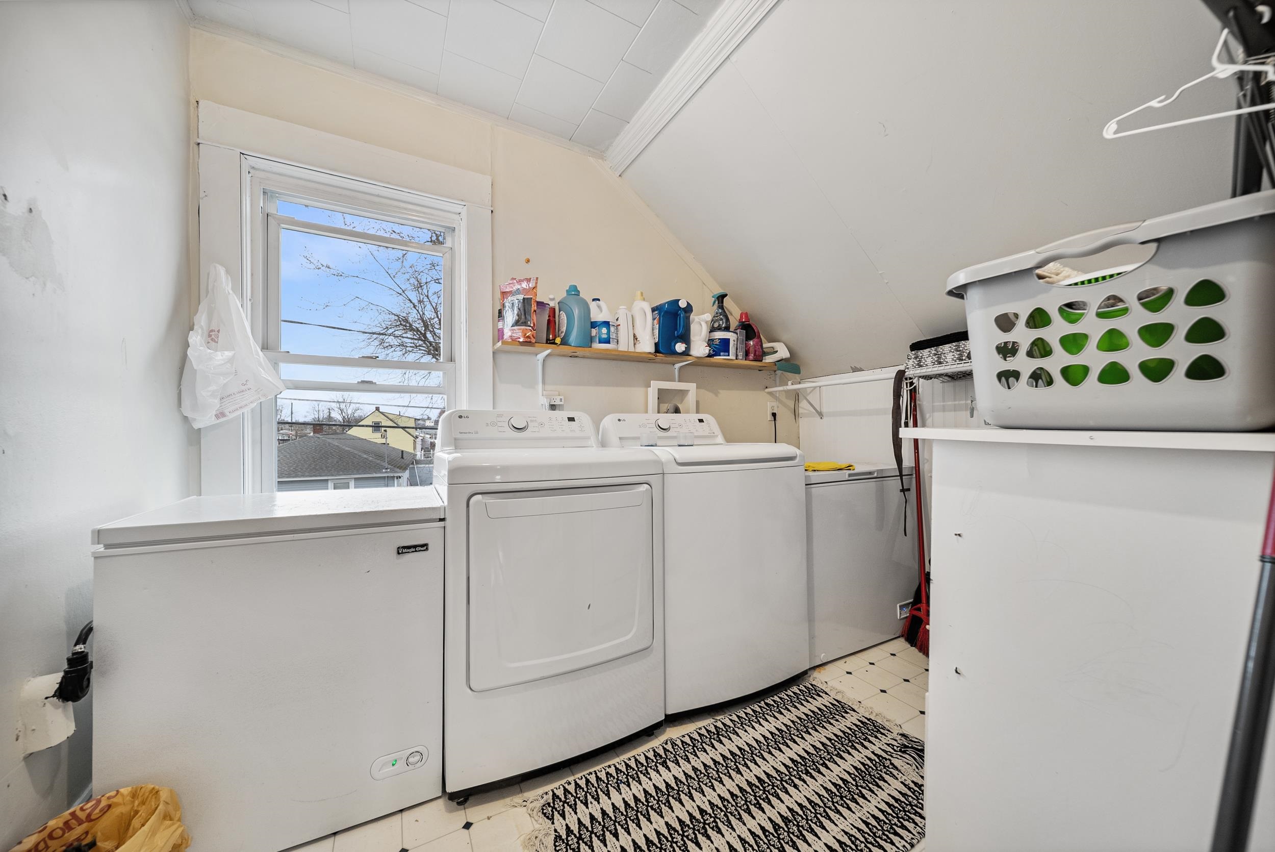 17 1/2 Balcom Street Nashua, NH 03060 - Photo 18 of 51