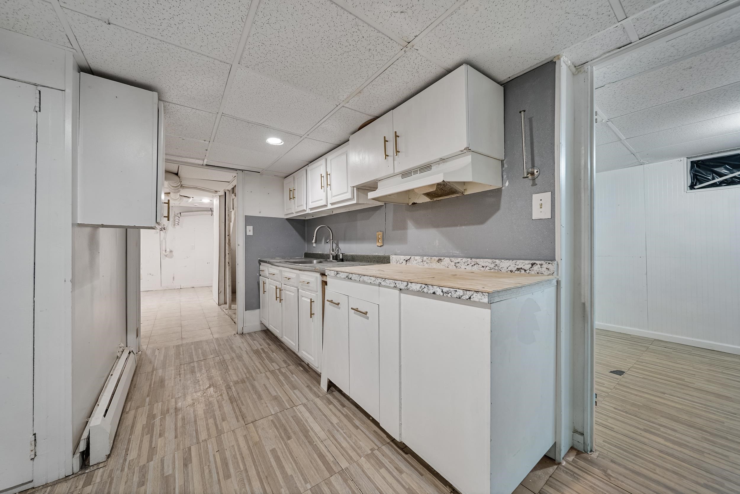 17 1/2 Balcom Street Nashua, NH 03060 - Photo 33 of 51