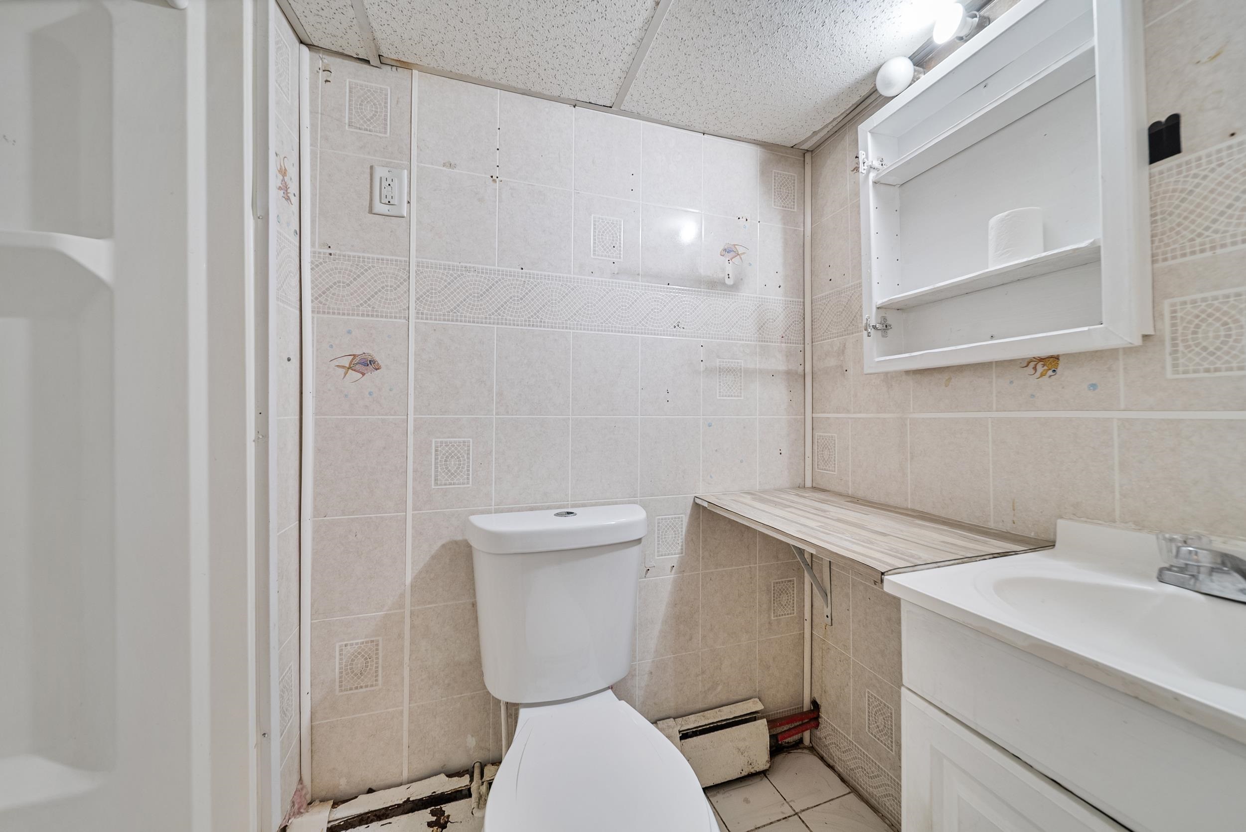 17 1/2 Balcom Street Nashua, NH 03060 - Photo 39 of 51