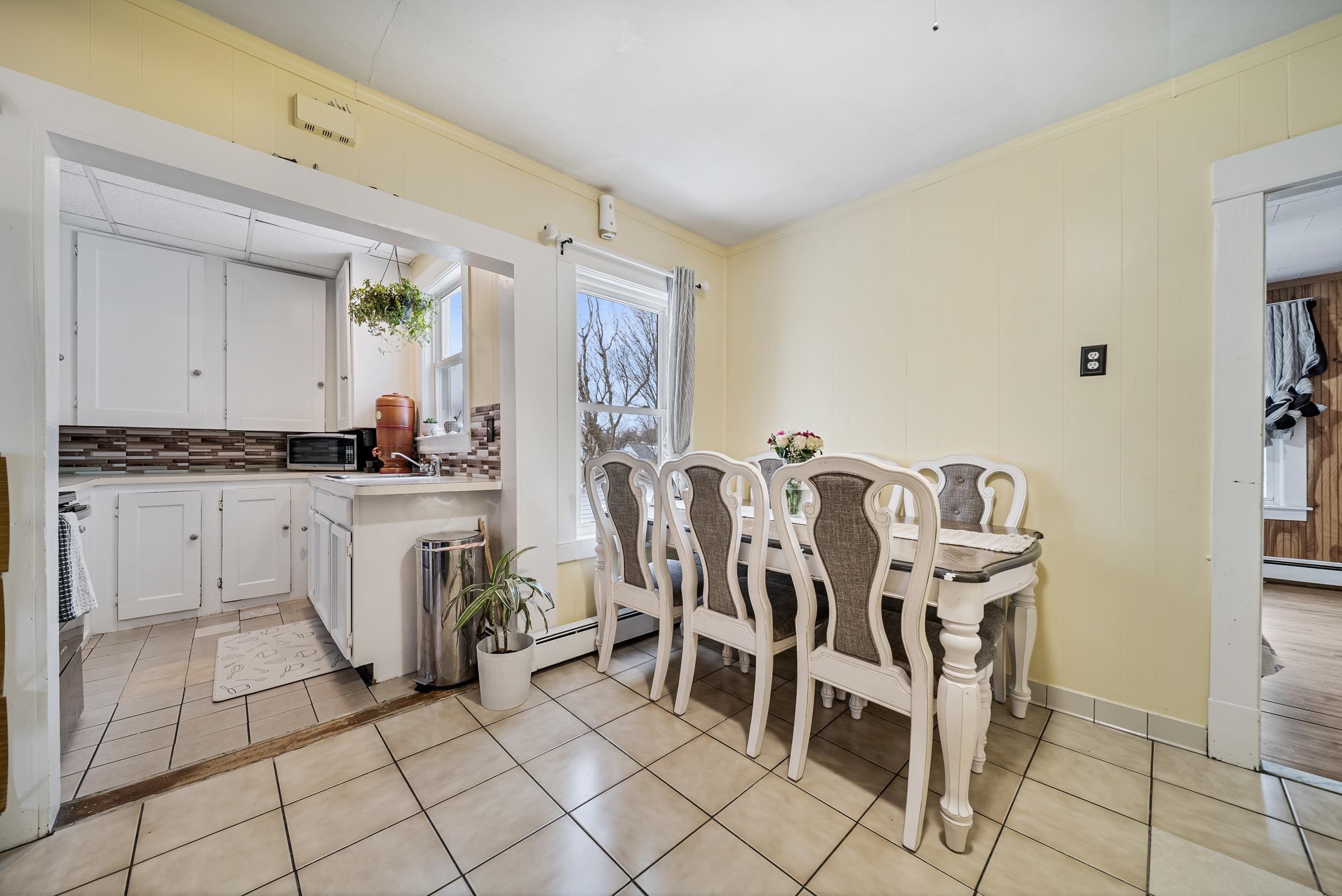 17 1/2 Balcom Street Nashua, NH 03060 - Photo 5 of 51