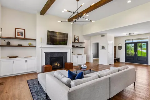 $1,450,000 | 8182 Waterset Circle, Mound, MN 55364
