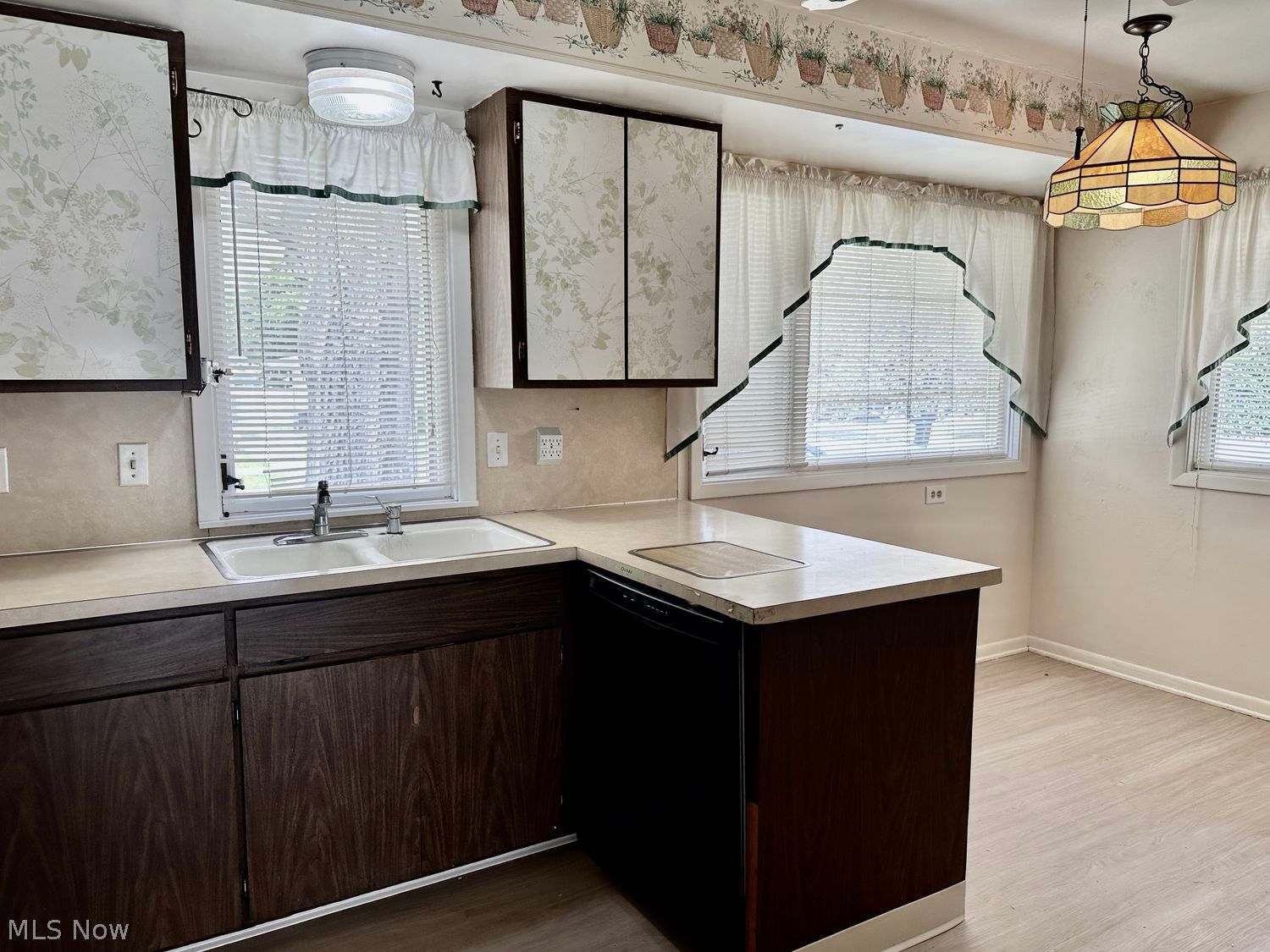 6265 Springwood Road Parma Heights, OH 44130 - Photo 18 of 31 Gallery Image 18