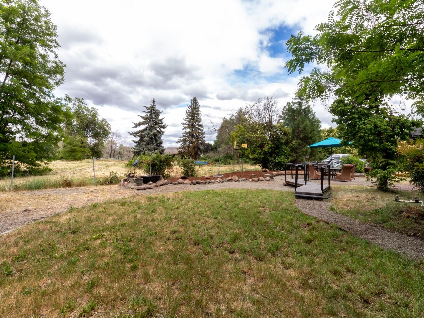 3040 Table Rock Road Medford, OR 97501 - Photo 40 of 47 42