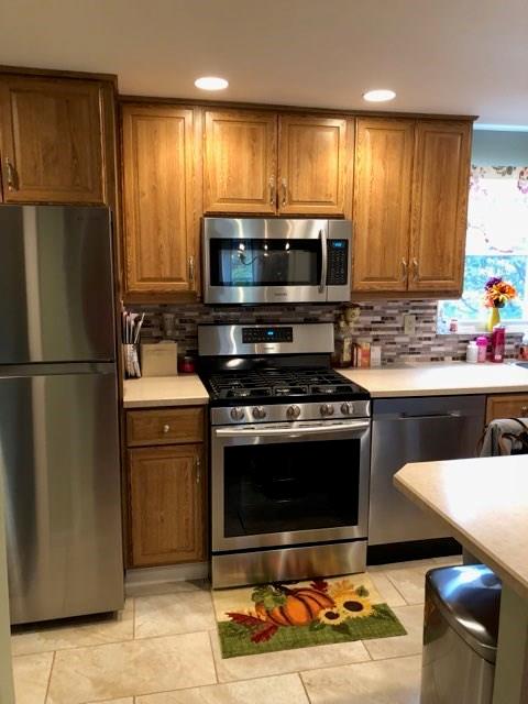 4305 Highgrove Road Pittsburgh, PA 15236 - Photo 12 of 24 Recessed lighting in the kitchen is a plus!