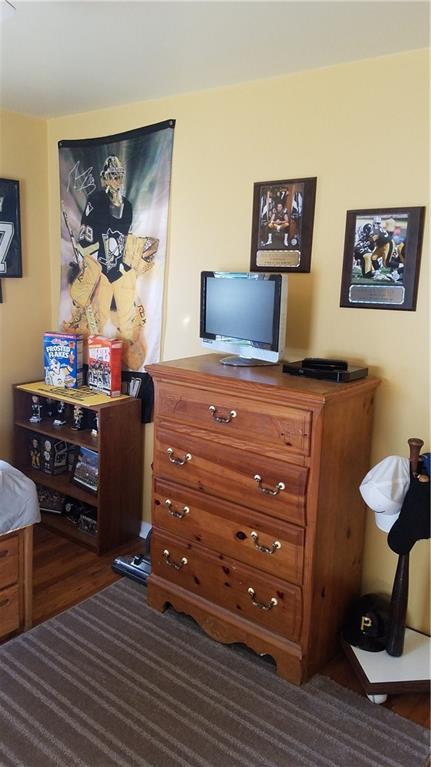 4305 Highgrove Road Pittsburgh, PA 15236 - Photo 17 of 24 Nice size bedrooms!