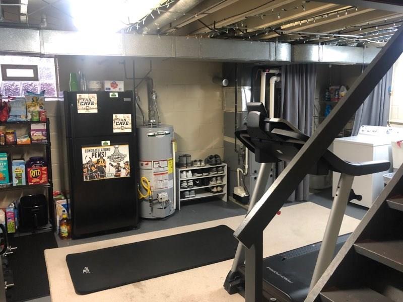4305 Highgrove Road Pittsburgh, PA 15236 - Photo 21 of 24 Workout space too!