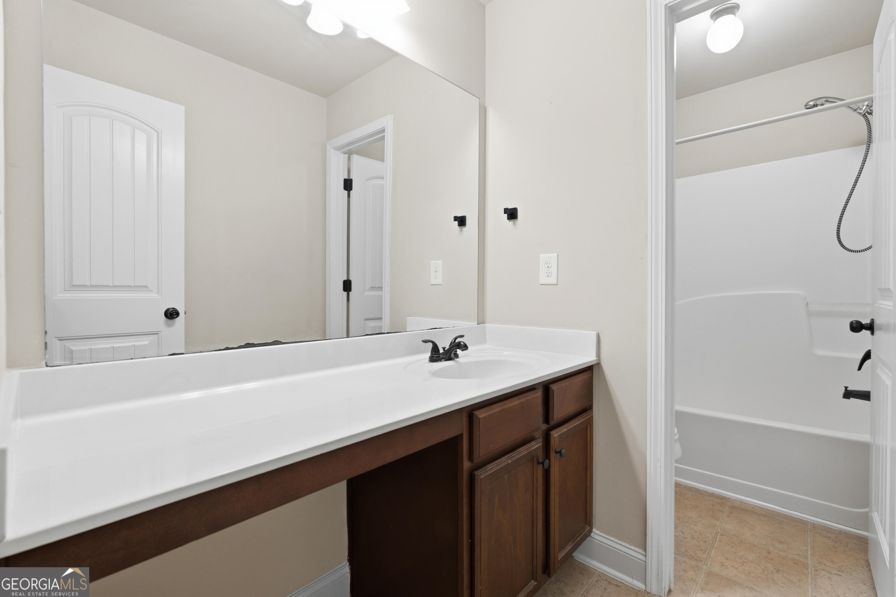 2777 Lakeview Walk Decatur, GA 30035 - Photo 30 of 36