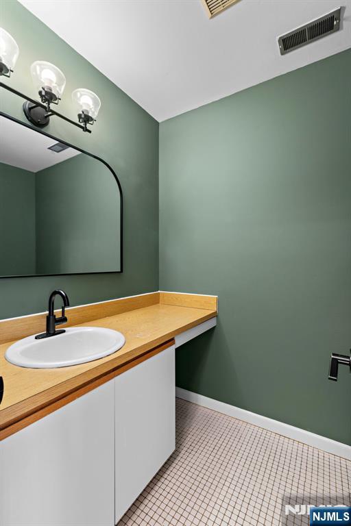 319 Gorge Road, Unit 6 Cliffside Park, NJ 07010 - Photo 10 of 24 Gallery Image 10