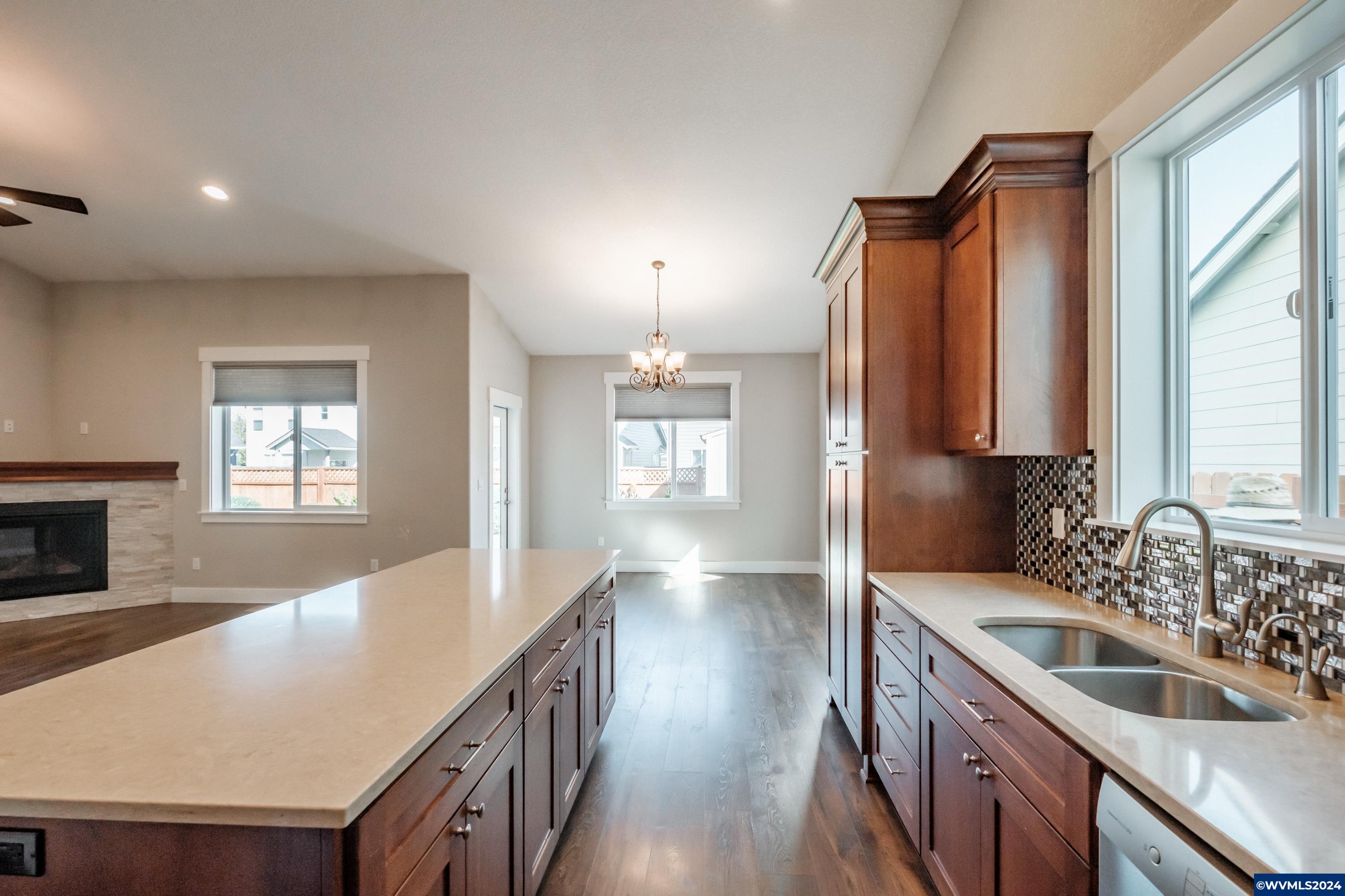1082 Chestnut Street Independence, OR 97351 - Photo 12 of 37 Gallery Image 12
