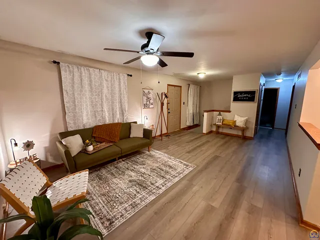 $224,900 | 300 Kellogg Lane, Auburn, KS 66402