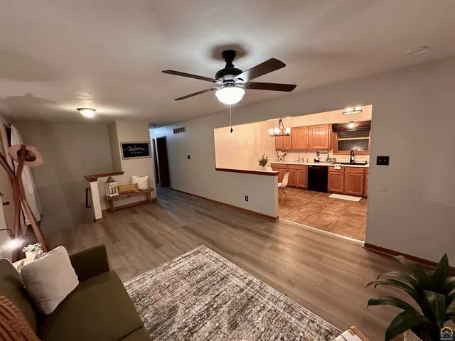 $224,900 | 300 Kellogg Lane, Auburn, KS 66402