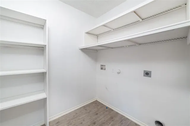 a view of utility room