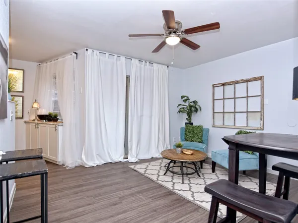 $900 | 1840 Burton Drive, Unit 109, Austin, TX 78741