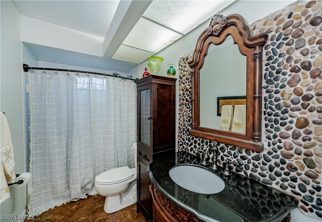 9350 Pineapple Road Fort Myers, FL 33967 - Photo 15 of 47 Gallery Image 15