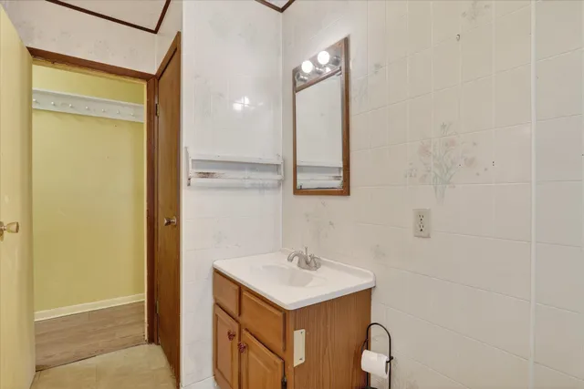 $129,900 | 219 River Road, Rochelle, IL 61068