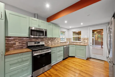$525,000 | 5802 Chesterfield Avenue, Austin, TX 78752